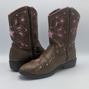 Classic Western Cowboy Boots. Size 2 (Little girl).